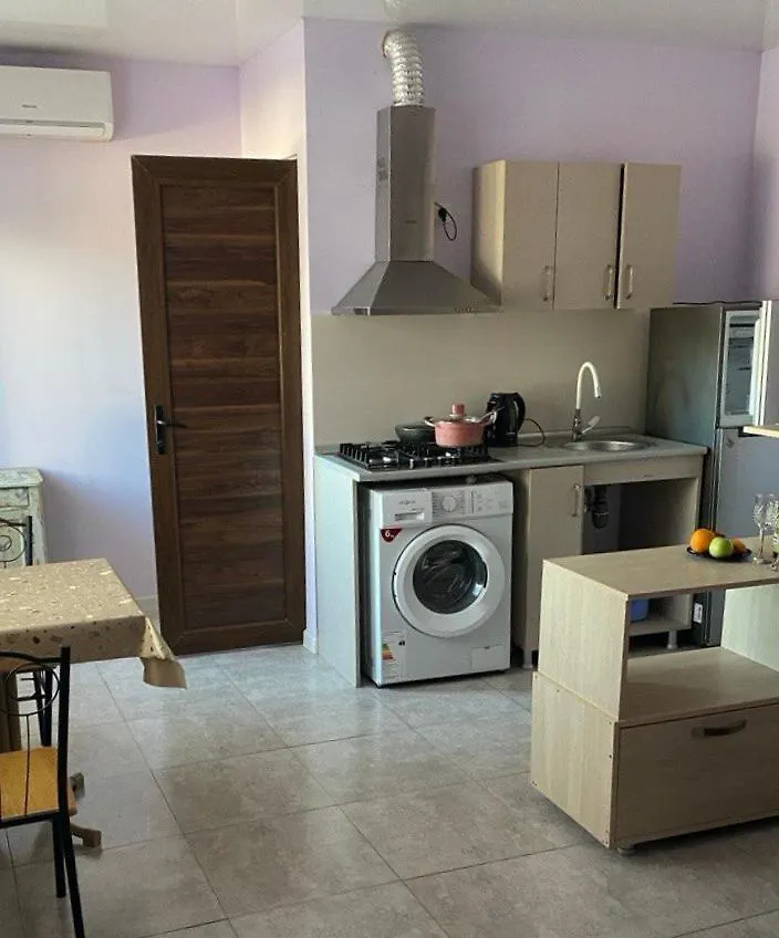 Pine Garden Apartments تبليسي
